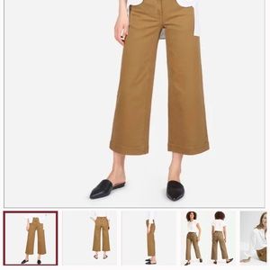 EVERLANE The Wide Leg Crop Pant in Ochre